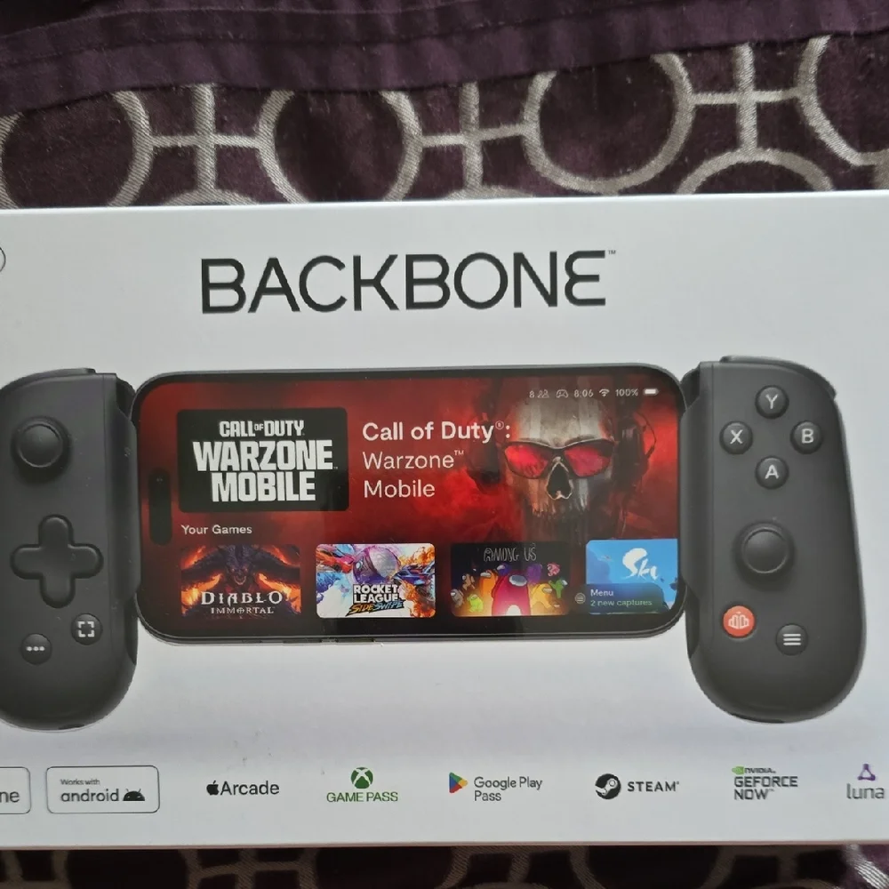 Black Mobile Gaming Controller